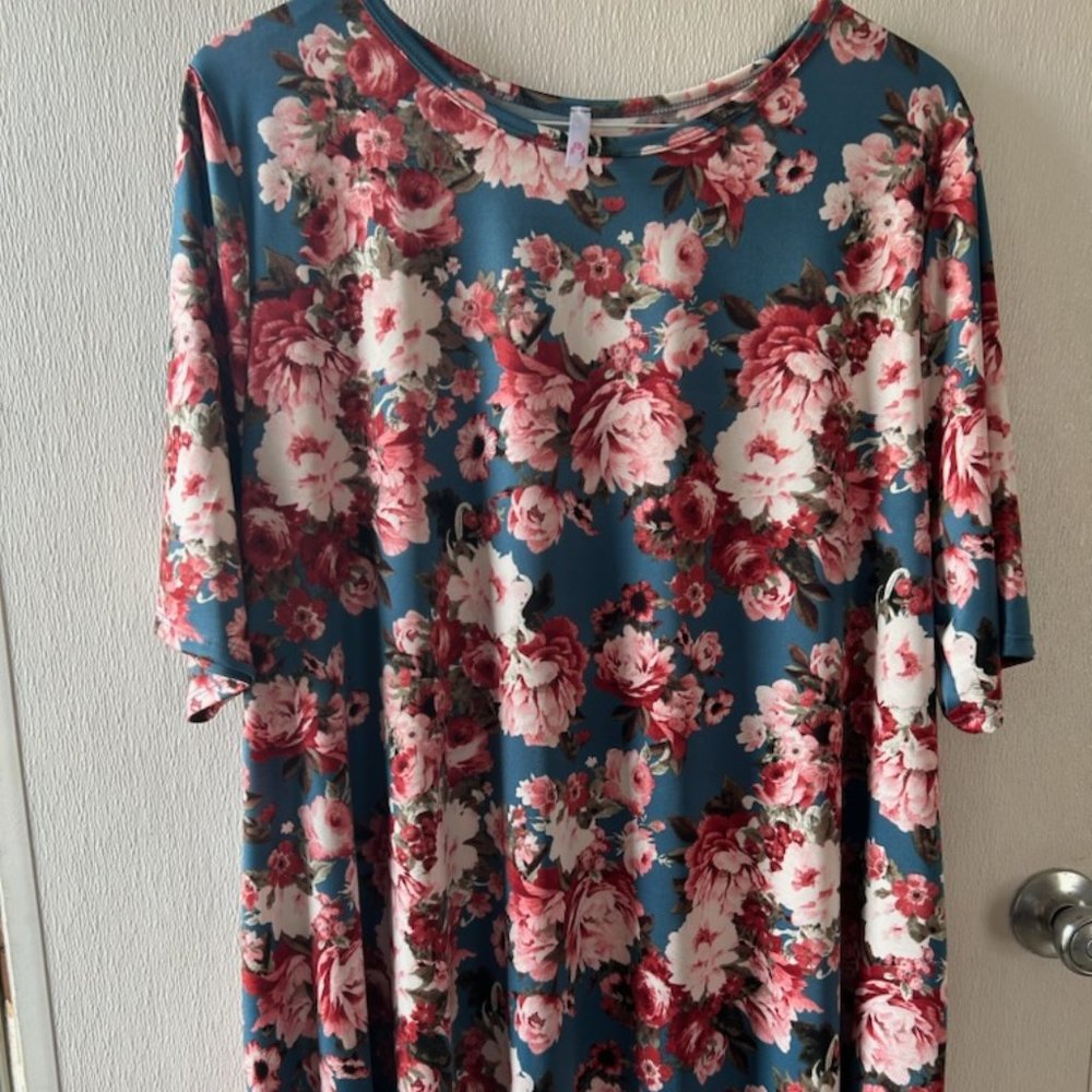 Buy Curvy tunic w/ pockets